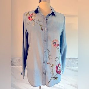 New Kensie Embroidered Denim Shirt Sz M
